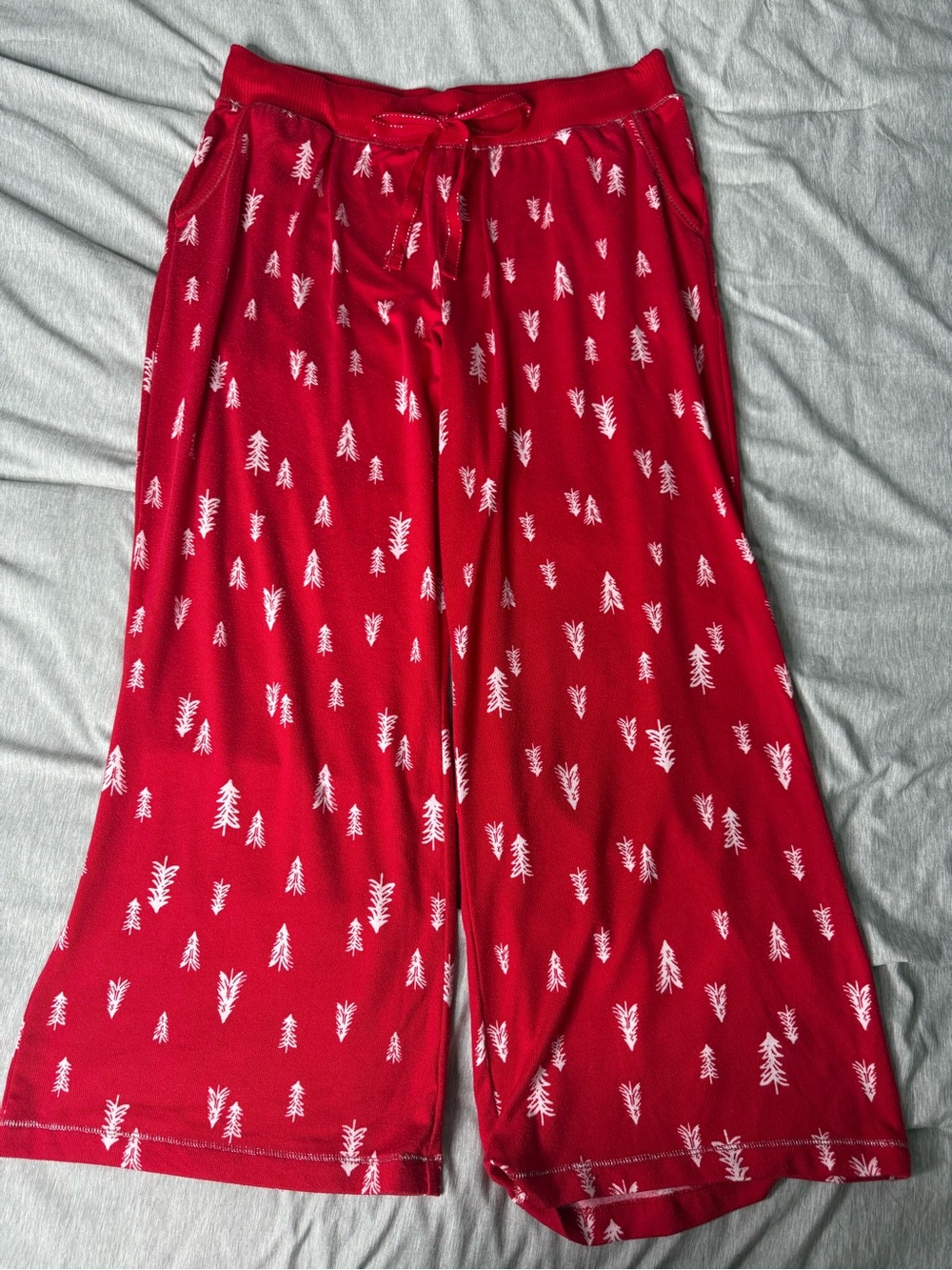 Women’s Joyspun Wide Leg Red Holiday Tree Print Pajama Pants